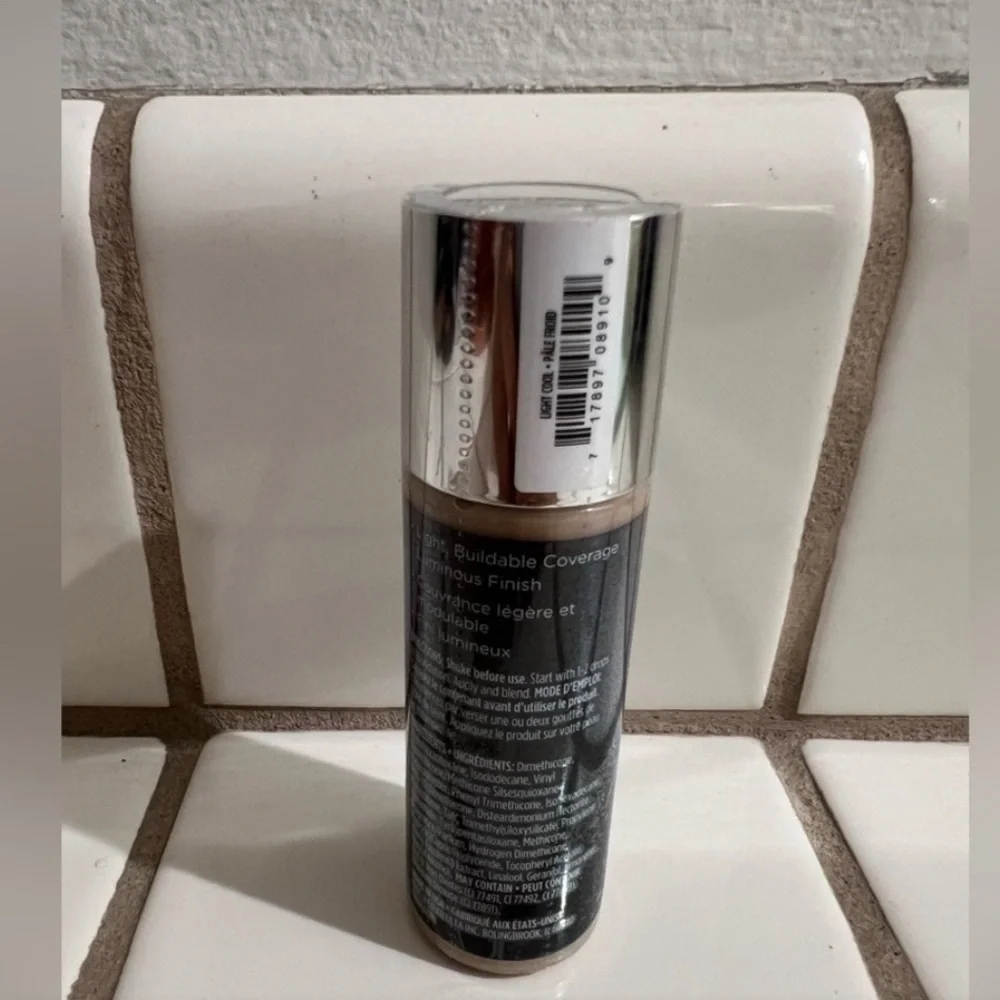 Ulta Beauty Youthful Glow Foundation - Silver and Black - Light Cool